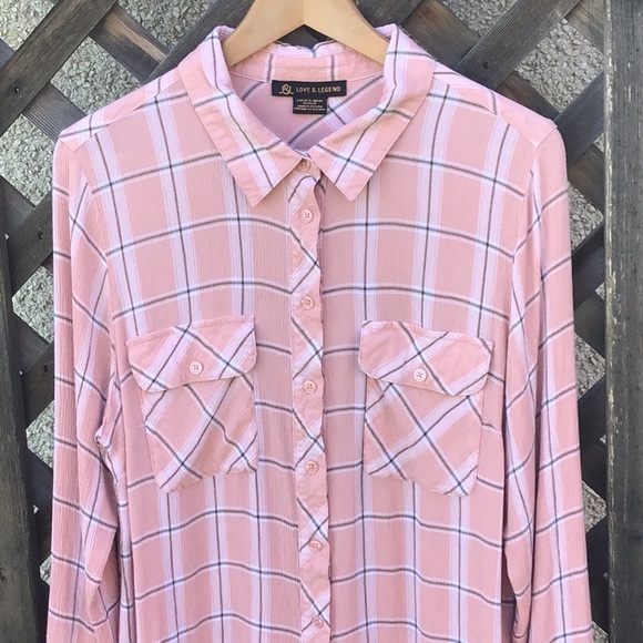 Love & Legend Tops - Love & Legend pale pink and white plaid button down blouse, pleat in back